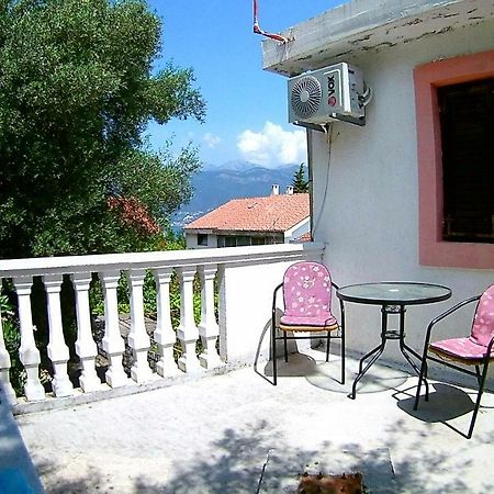 Apartments Ceca Tivat Exterior foto