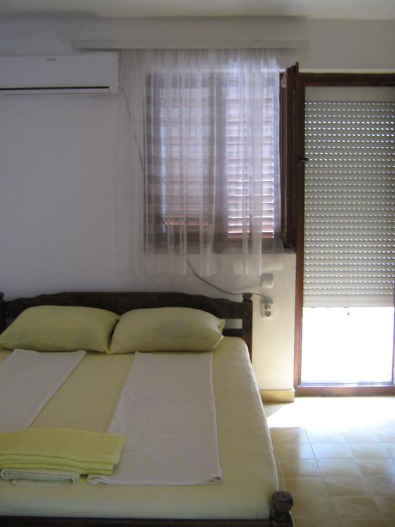 Apartments Ceca Tivat Exterior foto