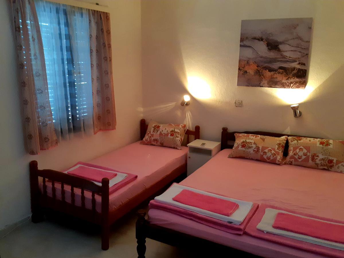 Apartments Ceca Tivat Exterior foto