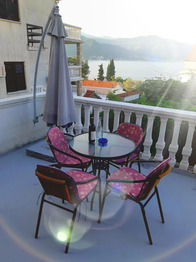 Apartments Ceca Tivat Exterior foto