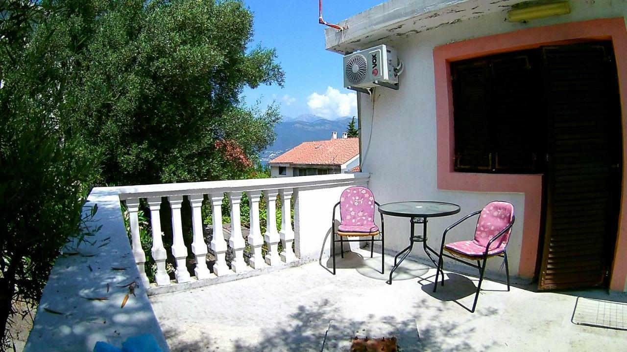 Apartments Ceca Tivat Exterior foto