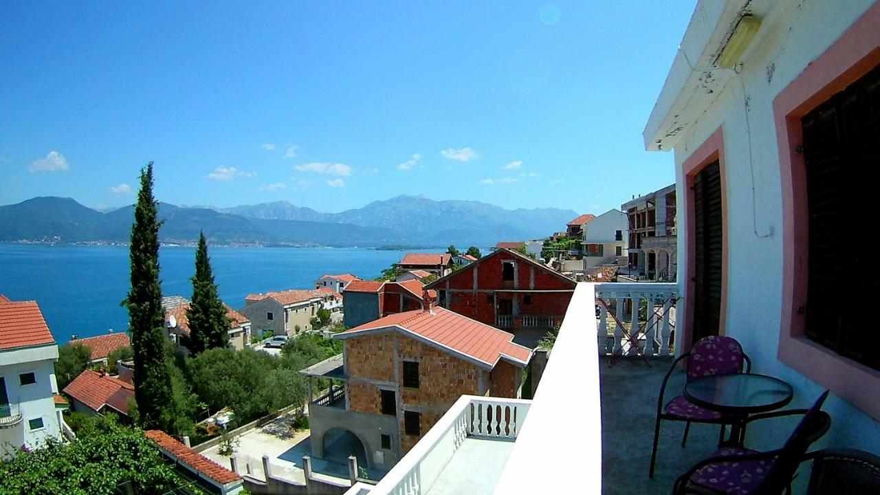 Apartments Ceca Tivat Exterior foto