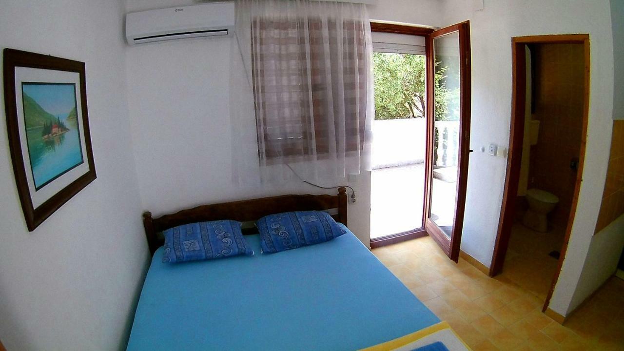 Apartments Ceca Tivat Exterior foto